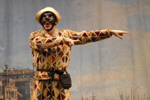 Milano, il 24 torna in scena ‘Arlecchino servitore di due padroni’ al Teatro Grassi