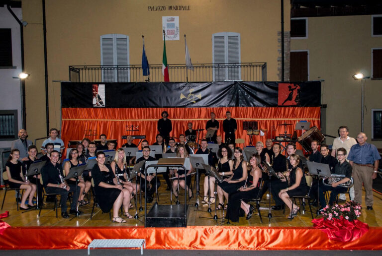 Fara Olivana, gli 80 anni del Corpo Musicale di Santa Cecilia in un concerto sabato in piazza della Chiesa