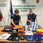 Caorle, sequestrati capi d’abbigliamento contraffatti