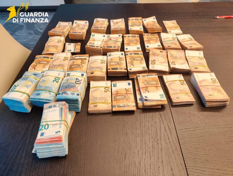 Fatture false per oltre 100 miloni: perquisizioni tra le province di Brescia e Mantova