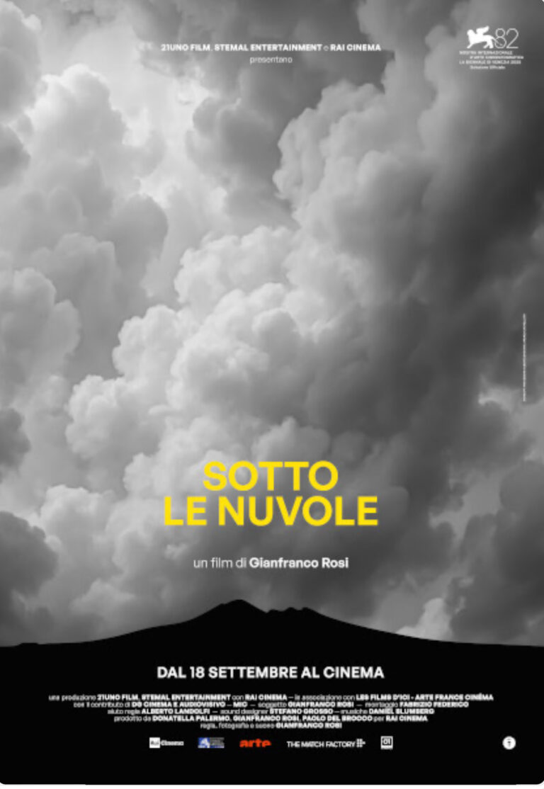 CONSIGLI DI CINEMA. “SOTTO LE NUVOLE”,  quando Napoli non è quella delle cartoline.